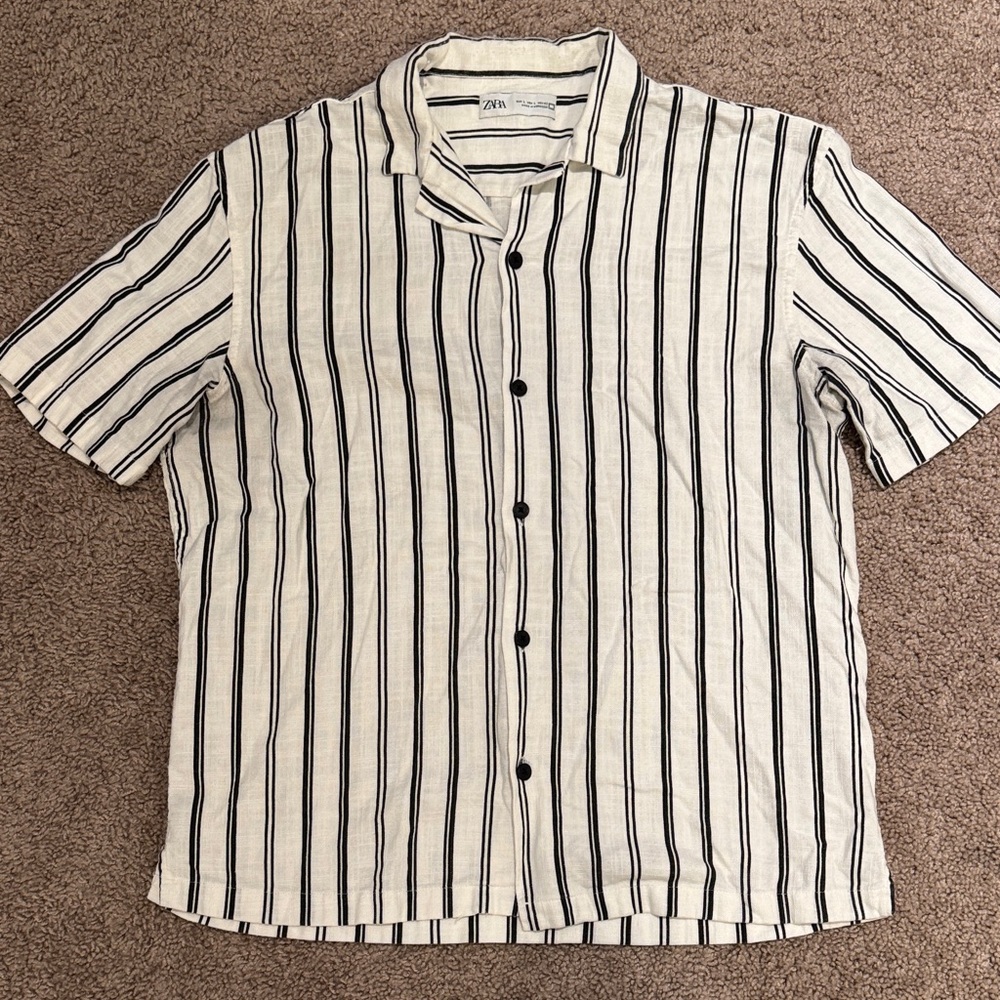 Zara Men's Casual Black and White Striped Shirt